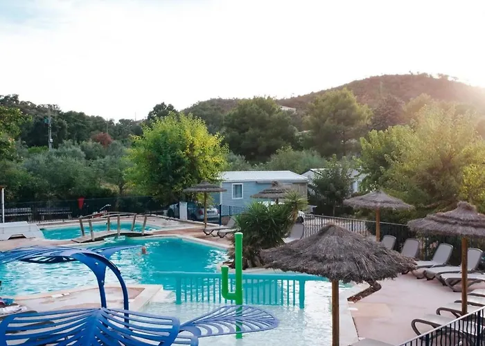 Camping Mobil Confortable Avec Terrasse A - Api-1-52-332 *
